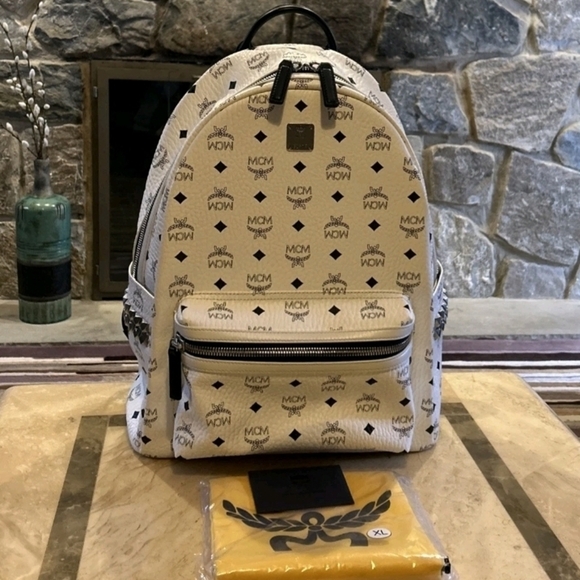 RARE MCM SIZE XL Stark studded Backpack NEW WITH TAGS IN WHITE - Picture 1 of 11